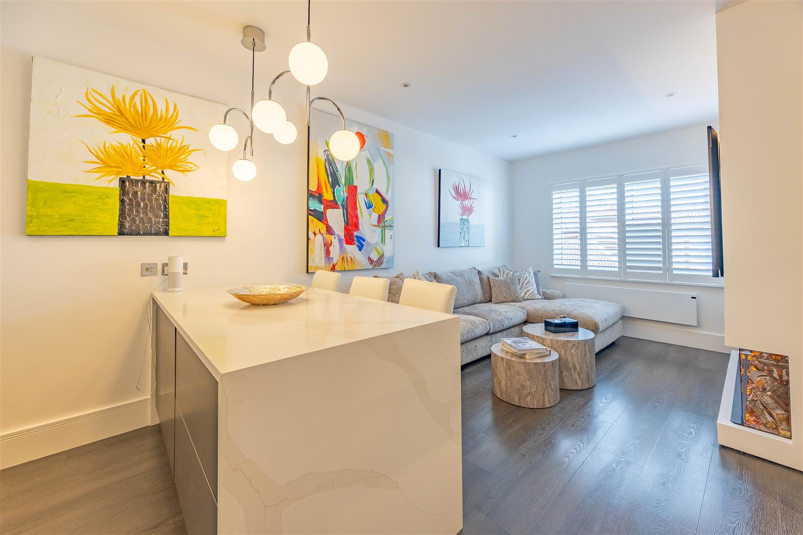 Kitchen/Lounge